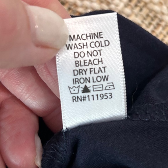 🔵NWT - ACTIVE BASIC SLEEVELESS CROP TOP - Picture 8 of 11